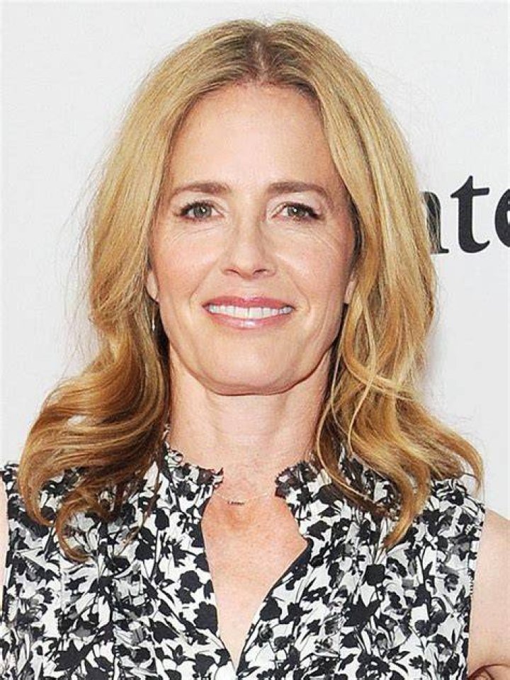Exploring The Life And Legacy Of Elisabeth Shue