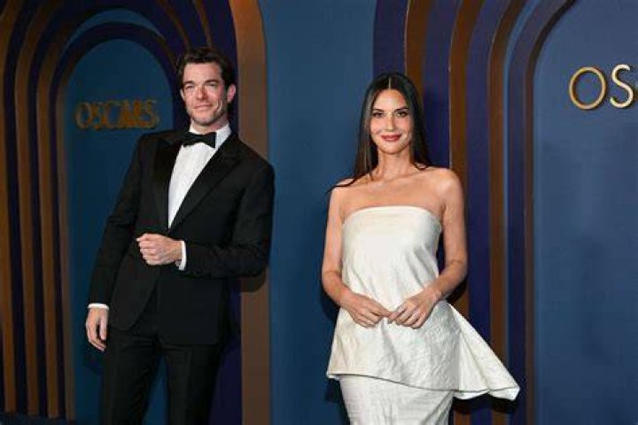Hollywood Hookup: Olivia Munn And Chris Pine's Steamy Romance