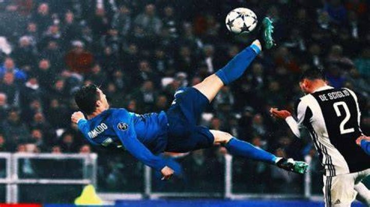 Ronaldo's Iconic Bicycle Kick: A Moment In Football History