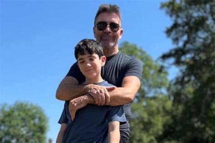 Simon Cowell's Son Unwell: A Deep Dive Into His Health Concerns