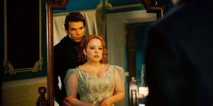 The Steamy Bridgerton Mirror Scene: An In-Depth Chapter Analysis