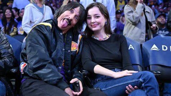 Uncovering The Age Of Anthony Kiedis' Current Girlfriend: A Comprehensive Guide