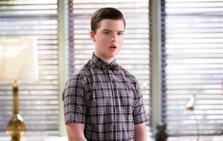 Uncovering Zoe Perry's Earnings: How Much Per Episode In "Young Sheldon"?