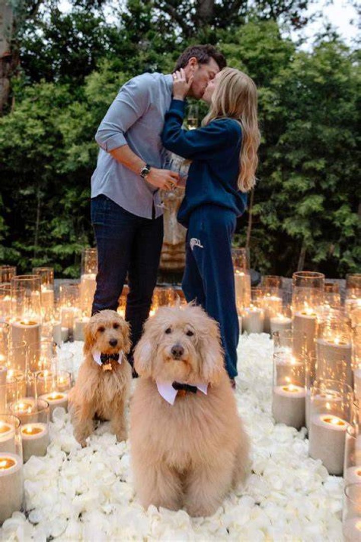 Unveiling The Love Life Of Alex Cooper: Who Is Her Boyfriend?